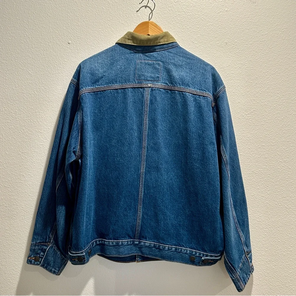 Levi’s Classic Trucker Jacket with Corduroy Collar – Men’s Medium – Like New! - Picture 2 of 6